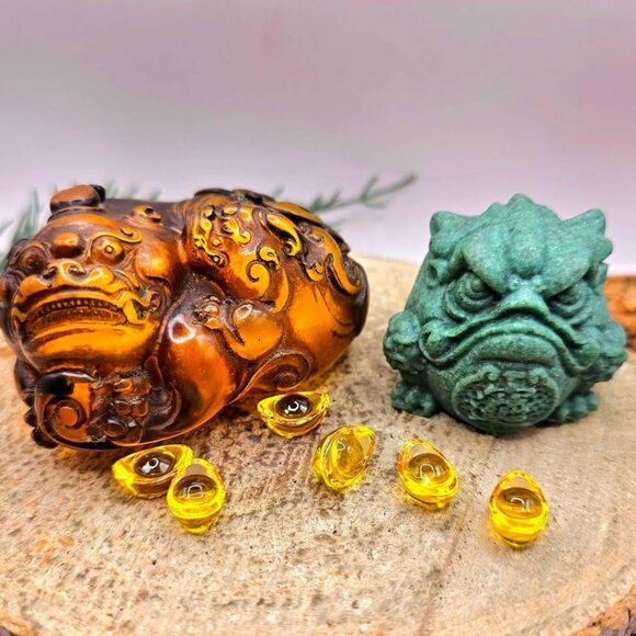Feng Shui Pi Xiu & Toad Gold Piece Décor Figures - Picture 1 of 10
